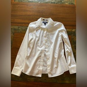 Lands’ End Women’s Regular Long Sleeve No Iron Broadcloth Shirt